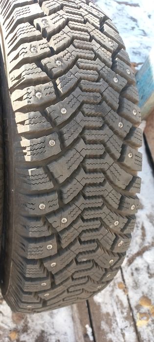 Продам 2 колеса в хорошем состоянии