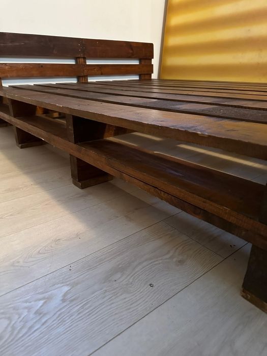 Pat de lemn stil rustic