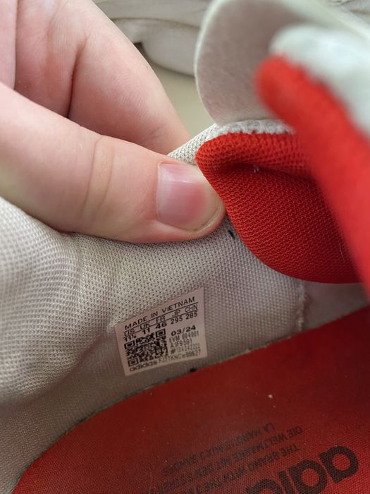 Кроссовки Adidas