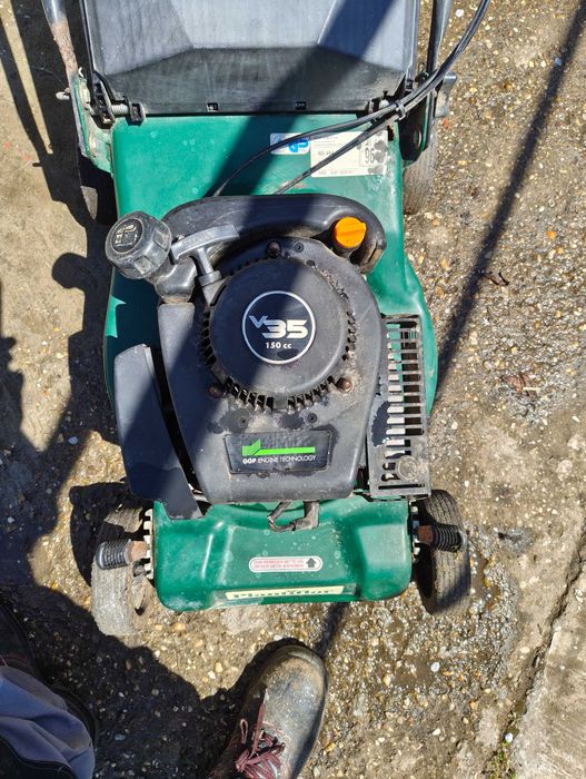 Бензинова косачка