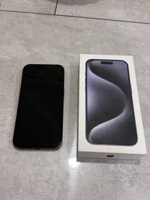 iPhone 15 pro blue