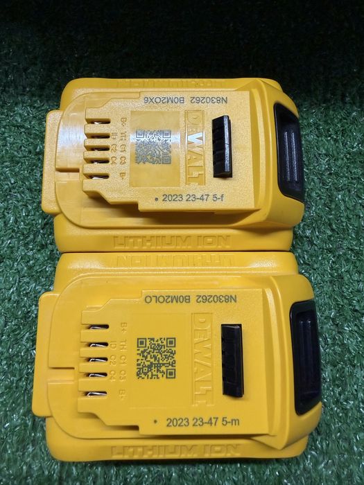 Винтоверт за гипсокартон  Dewalt DCF620 с две батерии и зарядно