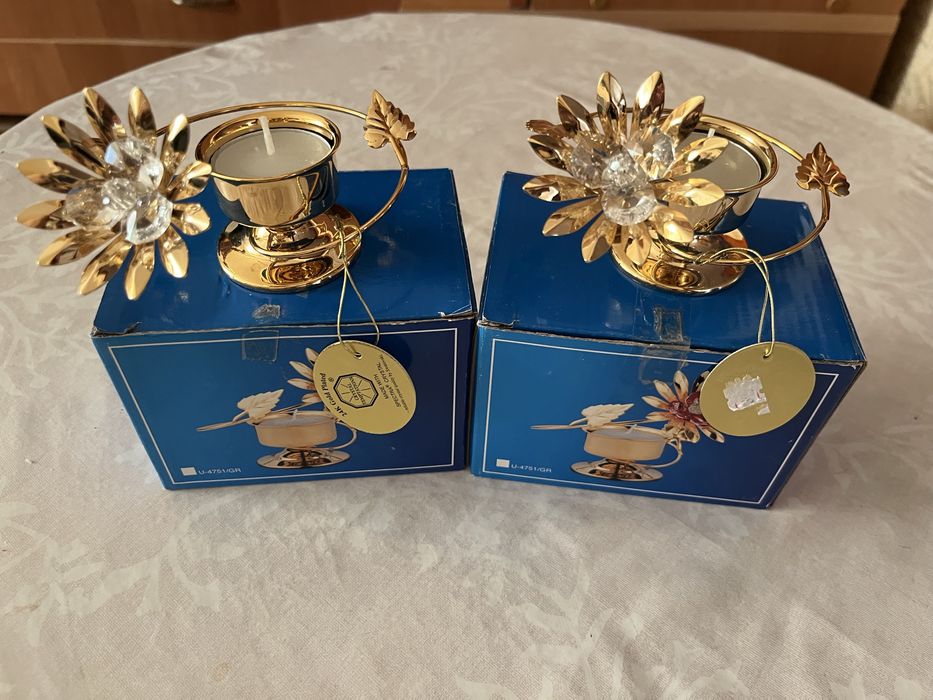 Подсвечник в паре с камнями