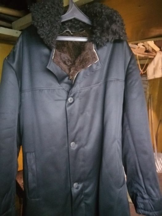 Продаю тулуп овчина