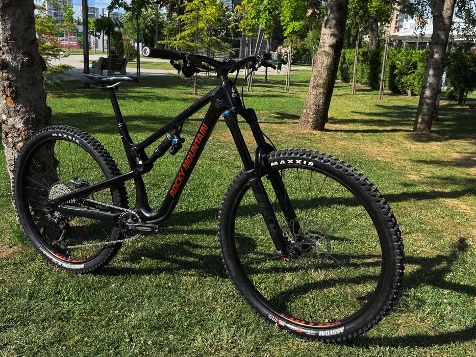 Rocky Mountain Altitude 2023 Carbon C70 29” Enduro MTB