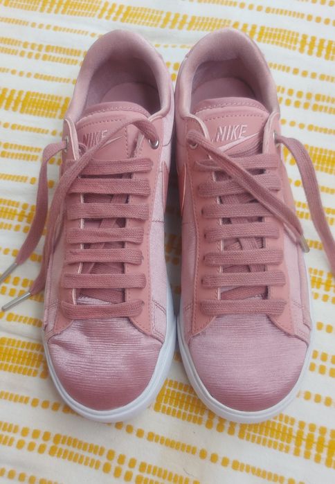 Маратонки NIKE 38 номер