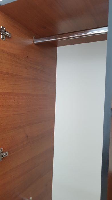 Sifonier dulap dormitor .urgent !!!