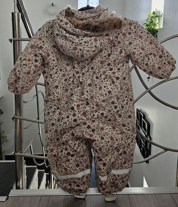 Combinezon H&M de iarna pentru fetite 92