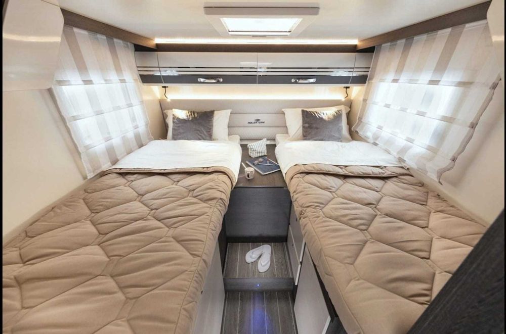 Inchiriere Autorulota de lux Ford Roller Team,Automatic 2024