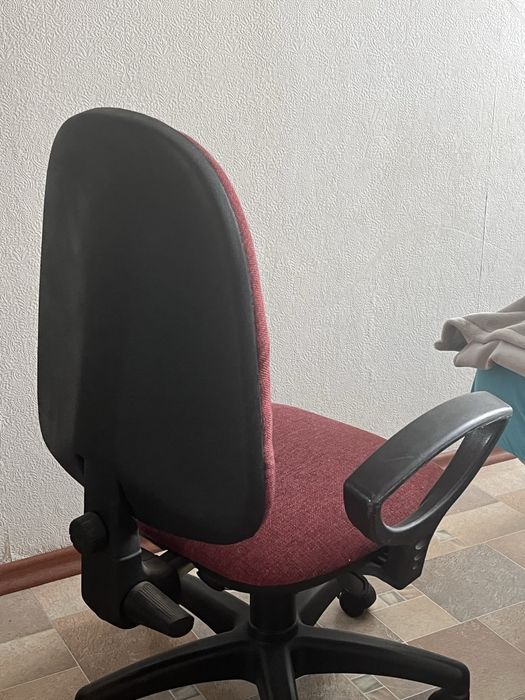 Продам офисное кресло