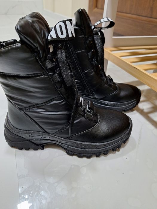 Детски черни боти