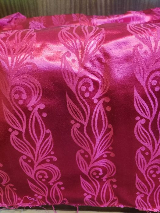 Сатен за завеси винено червен ,Тъмно червен български фин плат