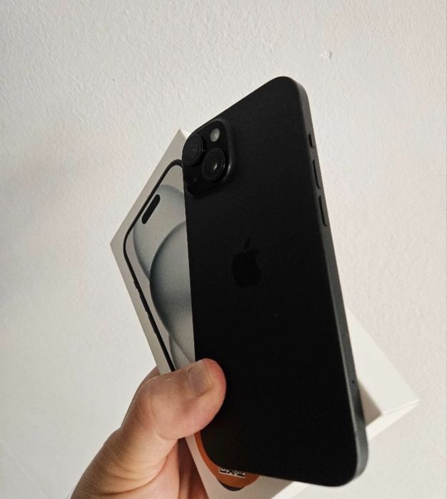 Iphone15 simplu.