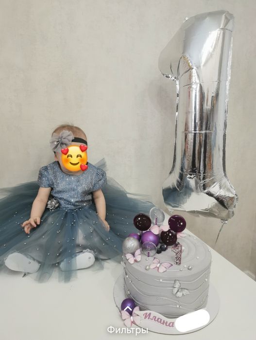 Продам нарядное платье на девочку 1-3 года