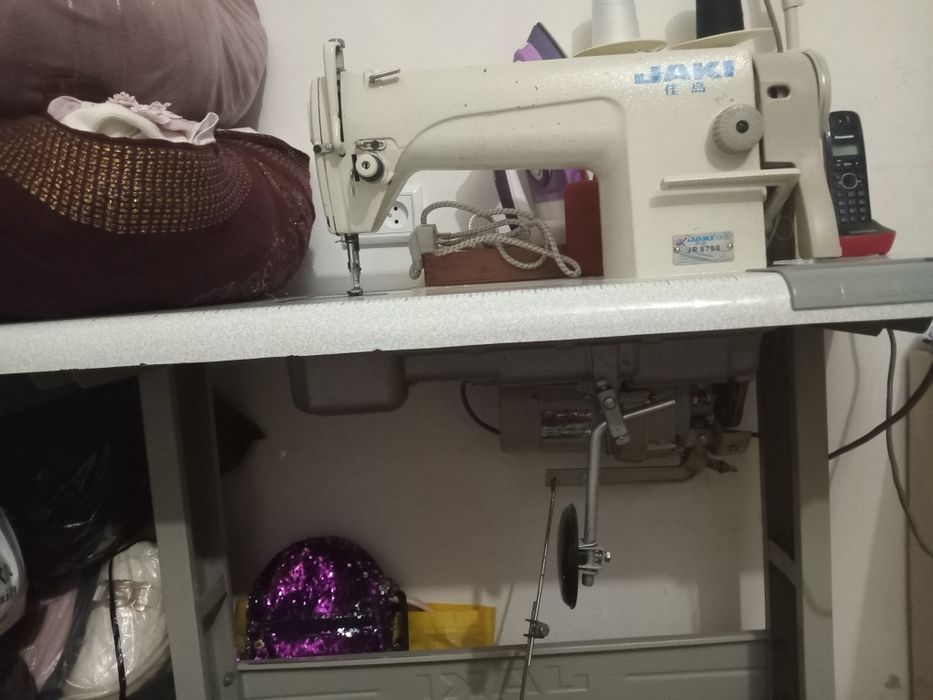 Тикув машинами  сотилади ишлаши яхши