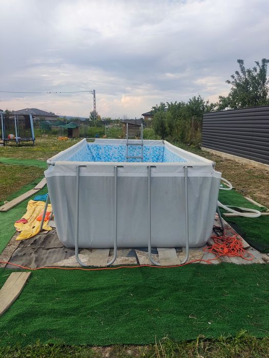 Vand piscina 16m2 si pompa de filtrare apa