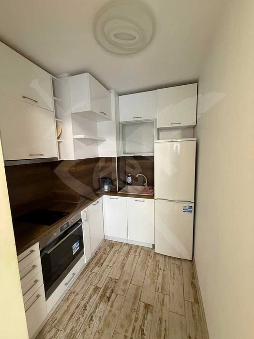 Тристаен апартамент в района на Погреби- 144658