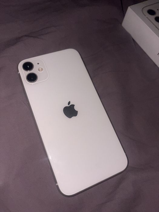 Iphone 11 64 gb 71 акбб идеал