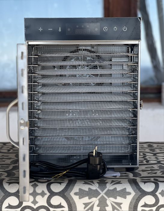 Сушилня за плодове и зеленчуци. Дехидрататор