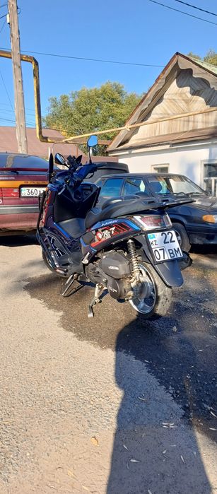 Продам скутер  N-MAX X-7