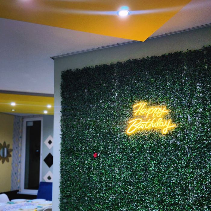 Дава се под наем Заведение в Сливен, Център - 130 кв.м за 101.49 € - Снимка #1