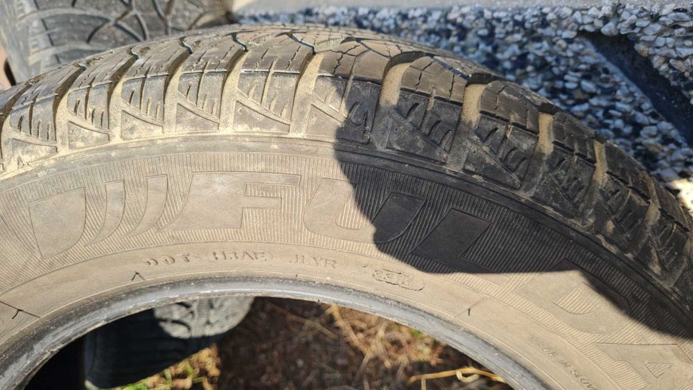 Гуми 185/65r15 3 броя