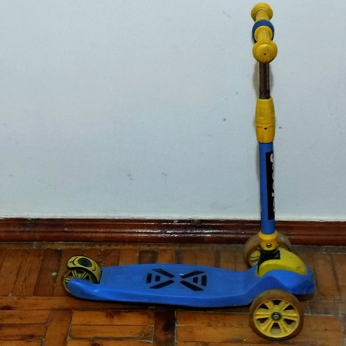 Самокат детский с регулировкой