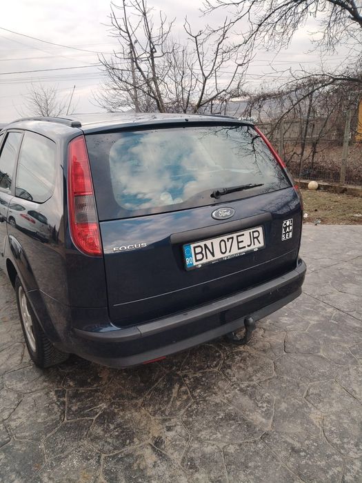 Vând Ford focus 2