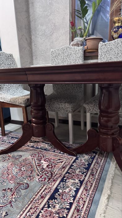 Стол в гостиную раздвижной без стульев