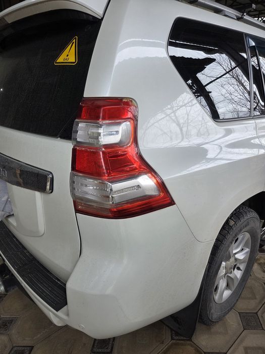 Тайота прадо 150 зад стоп