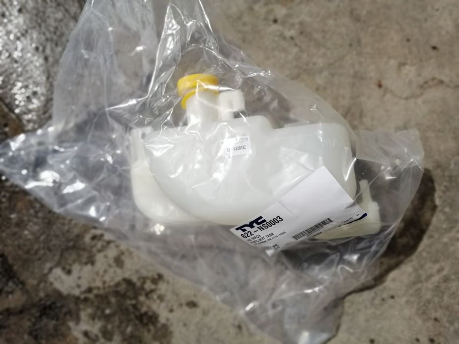 Казанче на антифриз на Nissan Micra