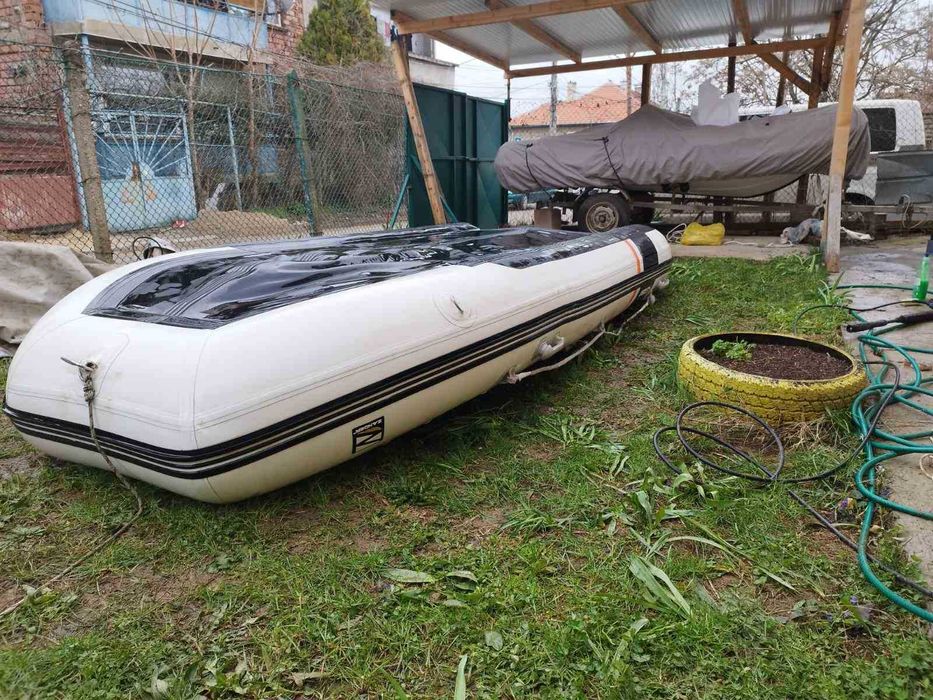 Надуваема лодка Zander 390AL
