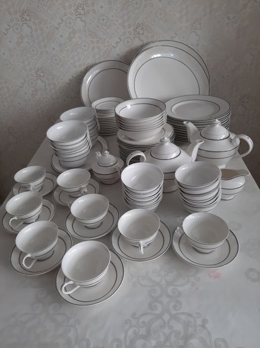 Чайно-столовый сервис ОАЭ 105 предметов