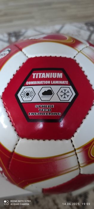 Футболна топка ОРИГИНАЛНА