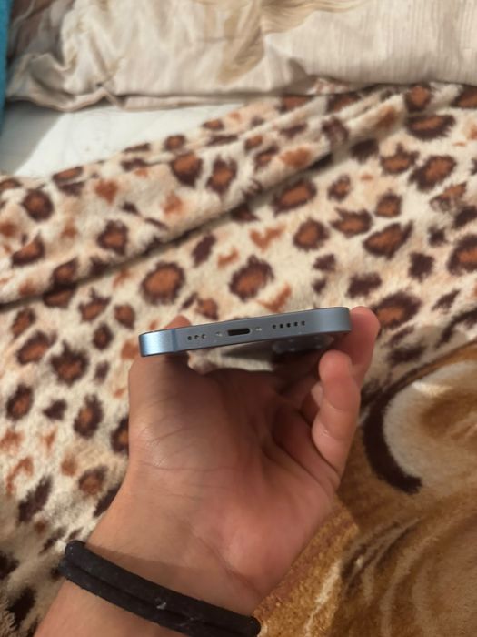 Vand iphone 14 sanatate 87
