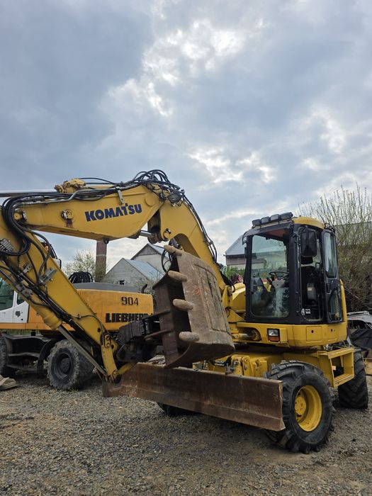 Excavator Komatsu 13.5 tone