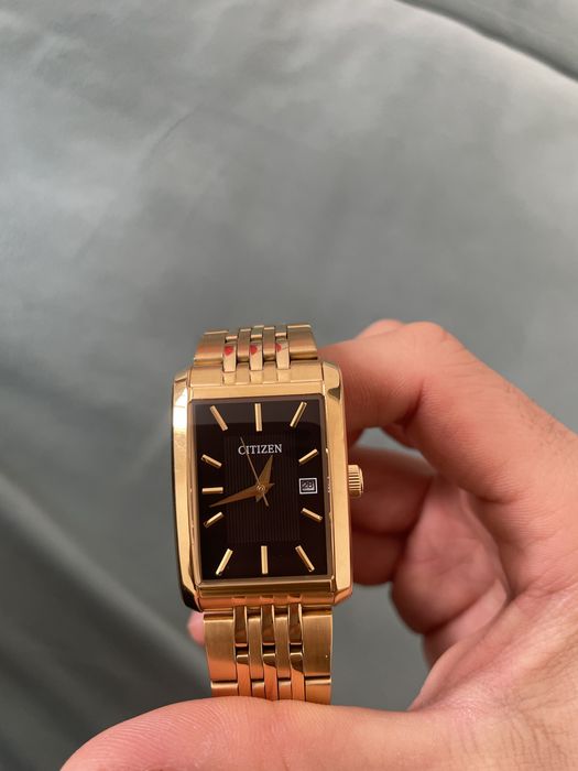 Citizen часы золотистые