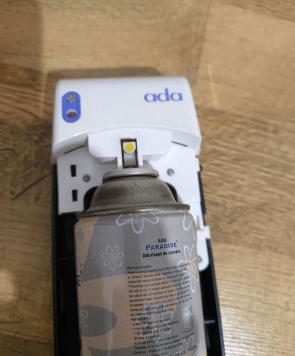 Dispenser parfum automat