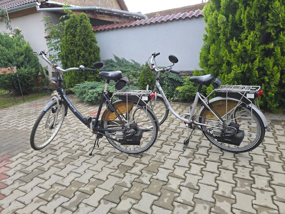 Vand biciclete saxonette cu motor pe benzina