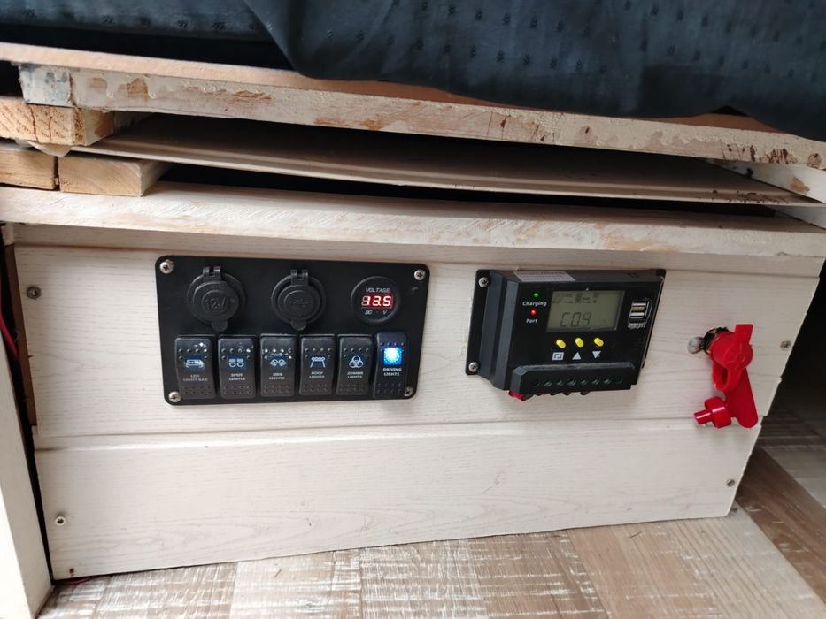 Vând Ford Transit Camper