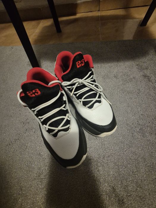 Nike Jordan Max Aura 3