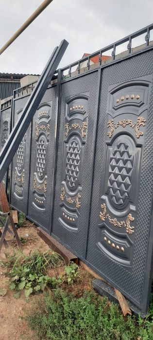 Буу ворота.          .