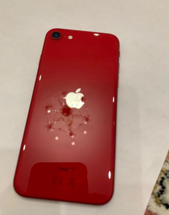 Айфон Se 64гб в отличном состоянии