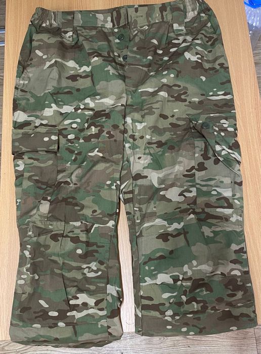 Продается Каремат, спальный мешок , форма новая