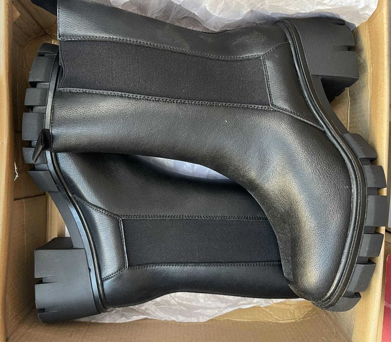 Дамски боти нови