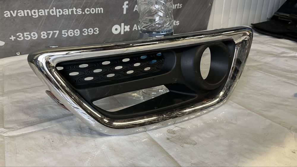 Дясна решетка за халоген Renault Capture 2013-2017