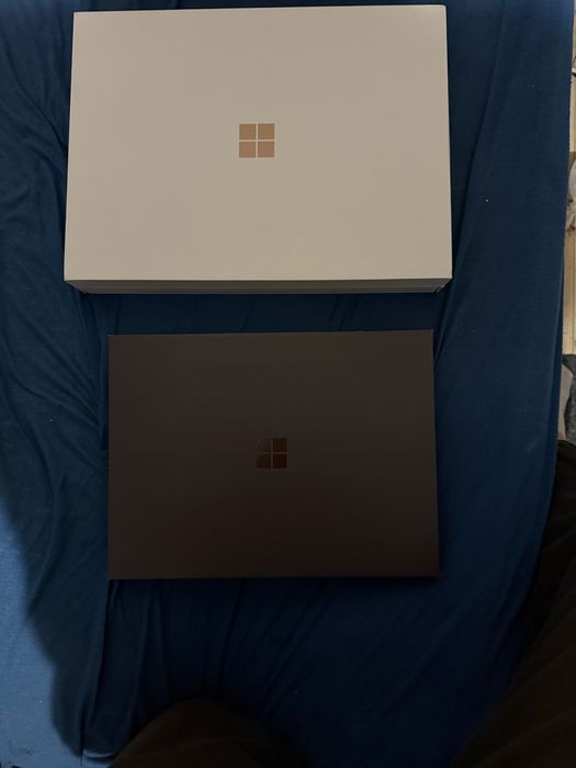 Vand laptopuri microsoft