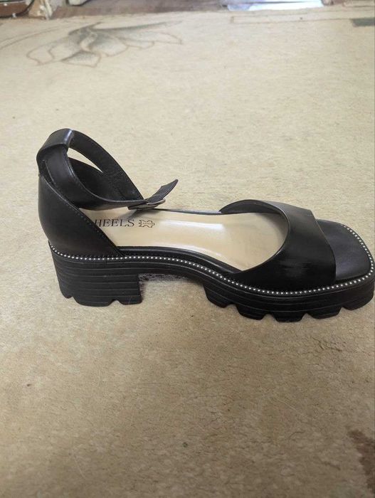 Женские лоферы б/у 39 размер