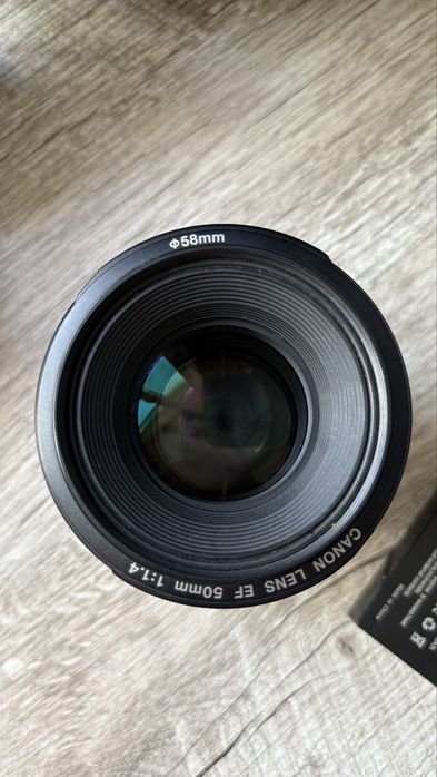 Продам объектив Canon