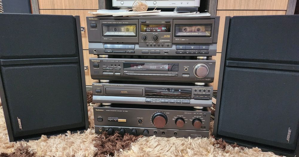 Linie audio Technics si Boxe Bose